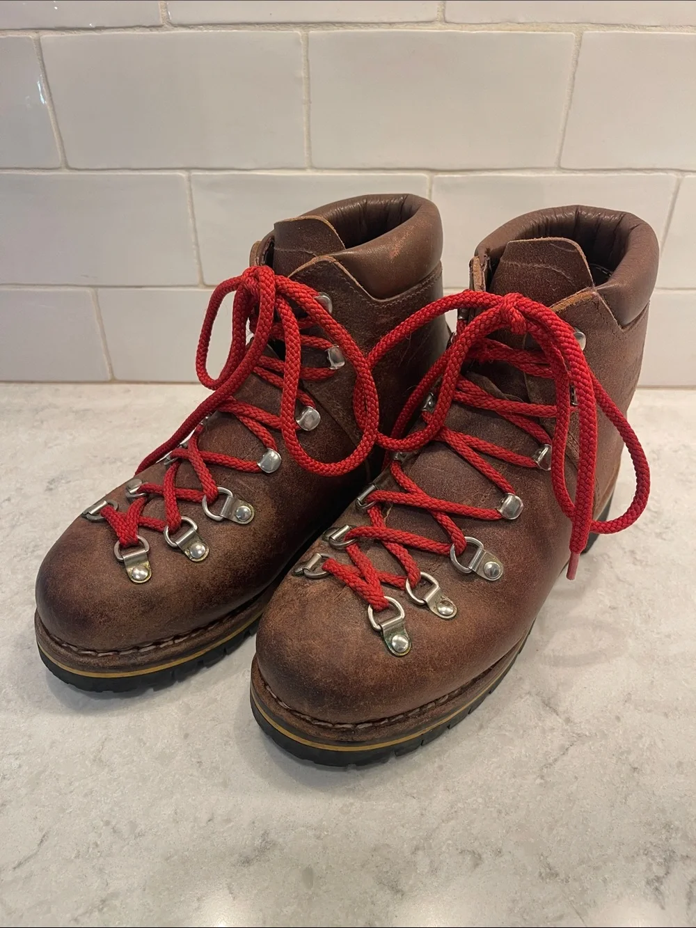 Vintage Raichle Swiss Leather Hiking Mountaineering Boot, Size M 5.5 / W 7.5